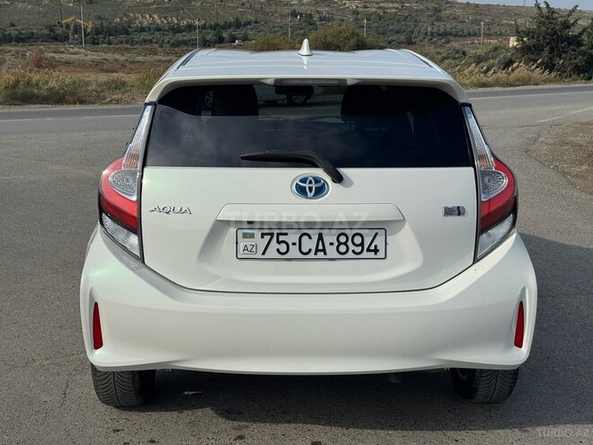 Toyota Aqua 2017, 80,000 km - 1.5 l - Bakı