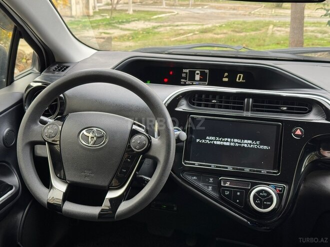 Toyota Aqua 2017, 80,000 km - 1.5 l - Bakı