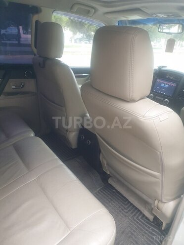 Mitsubishi Pajero 2007, 266,000 km - 3.8 л - Sumqayıt
