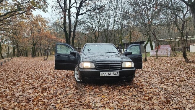 Mercedes C 220 d 1999, 400,000 km - 2.2 l - Bakı