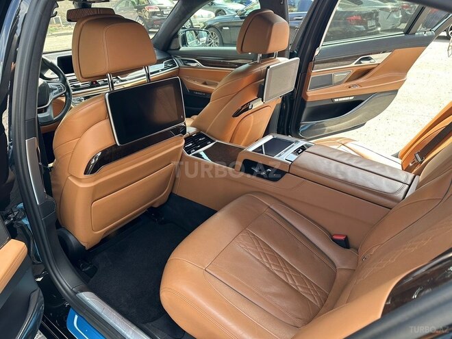BMW 740 2018, 125,000 km - 3.0 l - Bakı