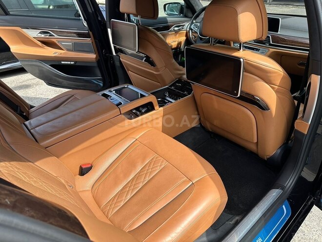 BMW 740 2018, 125,000 km - 3.0 l - Bakı