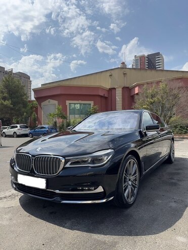 BMW 740 2018, 125,000 km - 3.0 l - Bakı