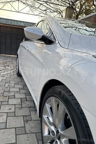 Hyundai i40 2013, 295,000 km - 2.0 l - Qəbələ
