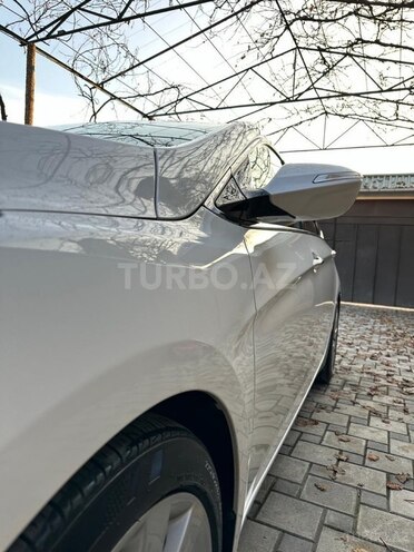 Hyundai i40 2013, 295,000 km - 2.0 l - Qəbələ