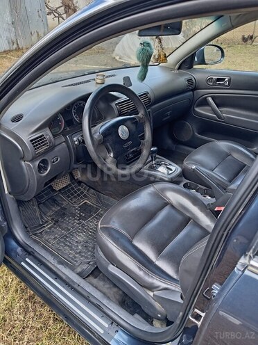 Volkswagen Passat 2004, 360,000 km - 1.8 l - Lənkəran