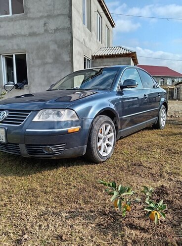 Volkswagen Passat 2004, 360,000 km - 1.8 l - Lənkəran