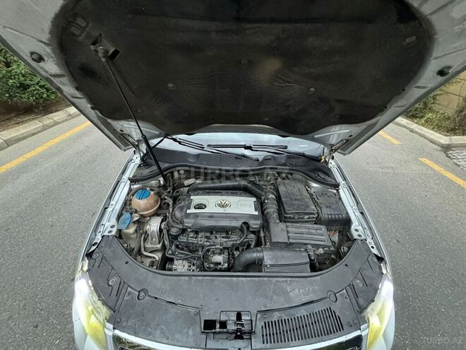 Volkswagen Passat 2010, 210,000 km - 2.0 l - Bakı