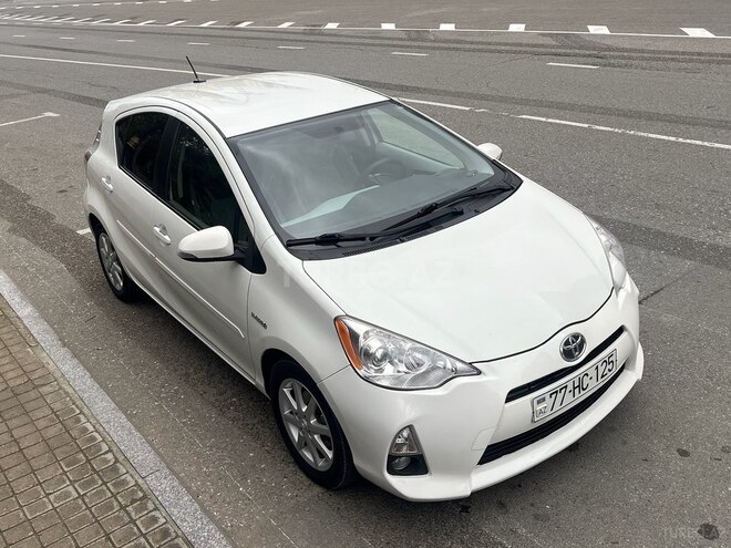 Toyota Prius C 2012, 156,106 km - 1.5 l - Bakı