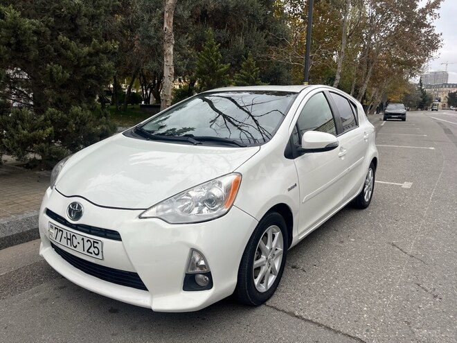 Toyota Prius C 2012, 156,106 km - 1.5 l - Bakı