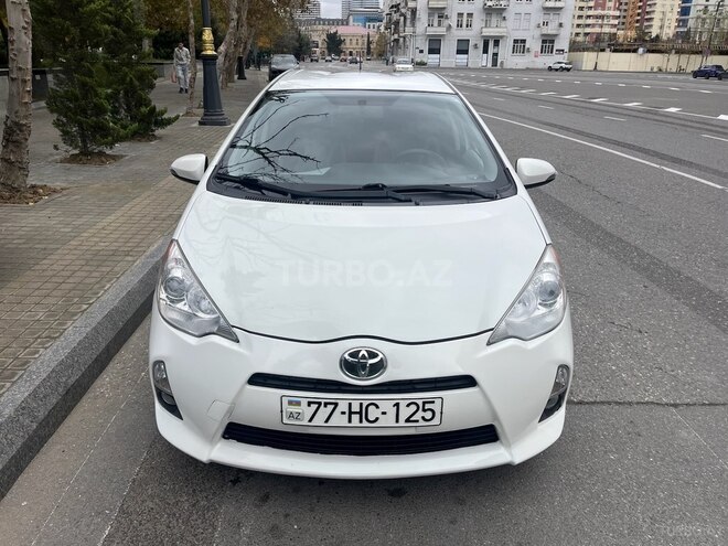 Toyota Prius C 2012, 156,106 km - 1.5 l - Bakı
