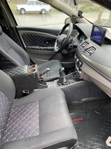 Renault Megane 2010, 253,746 km - 1.5 л - Quba