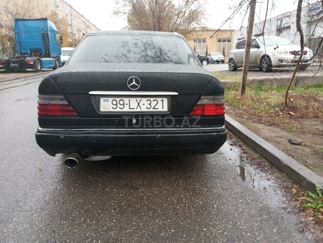 Mercedes E 220 1994, 587,000 km - 2.2 l - Sumqayıt