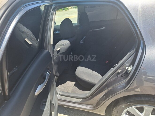 Toyota Auris 2009, 244,477 km - 1.4 л - Bakı