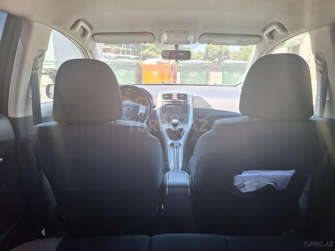 Toyota Auris 2009, 244,477 km - 1.4 л - Bakı