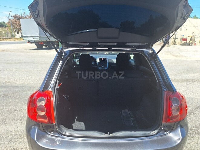 Toyota Auris 2009, 244,477 km - 1.4 л - Bakı