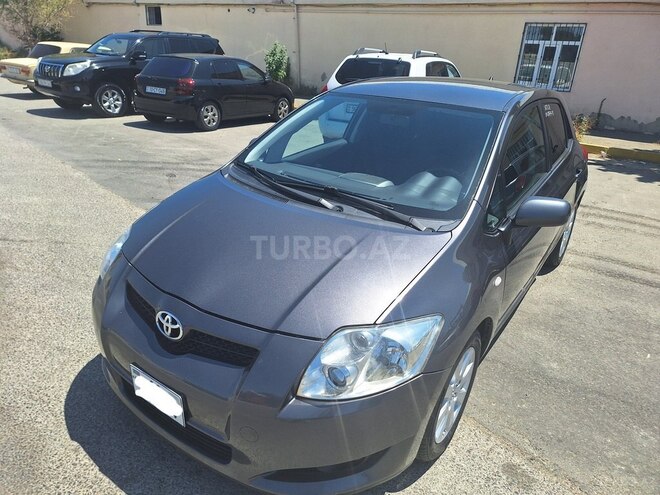 Toyota Auris 2009, 244,477 km - 1.4 л - Bakı