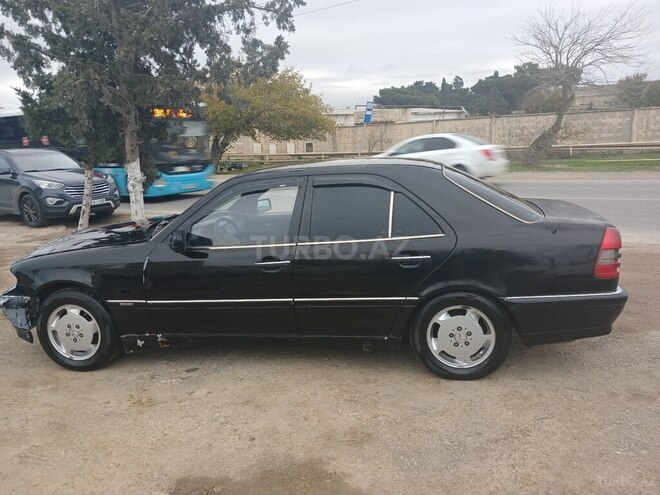 Mercedes C 180 1996, 259,000 km - 1.8 l - Bakı