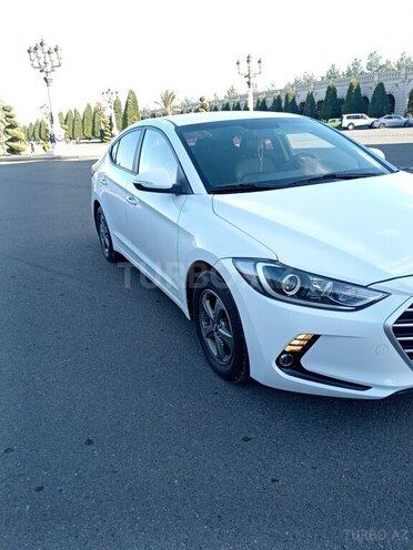 Hyundai Avante 2015, 185,200 km - 1.6 l - Gəncə
