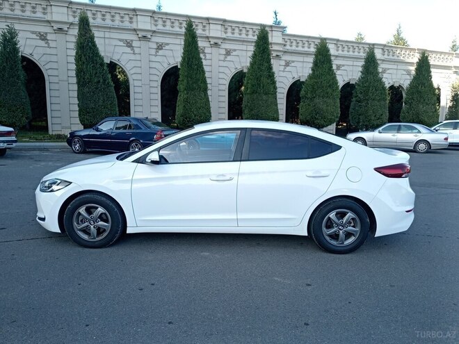 Hyundai Avante 2015, 185,200 km - 1.6 l - Gəncə