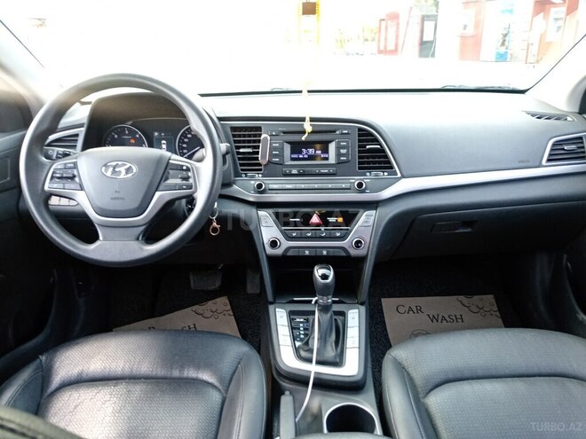Hyundai Avante 2015, 185,200 km - 1.6 l - Gəncə