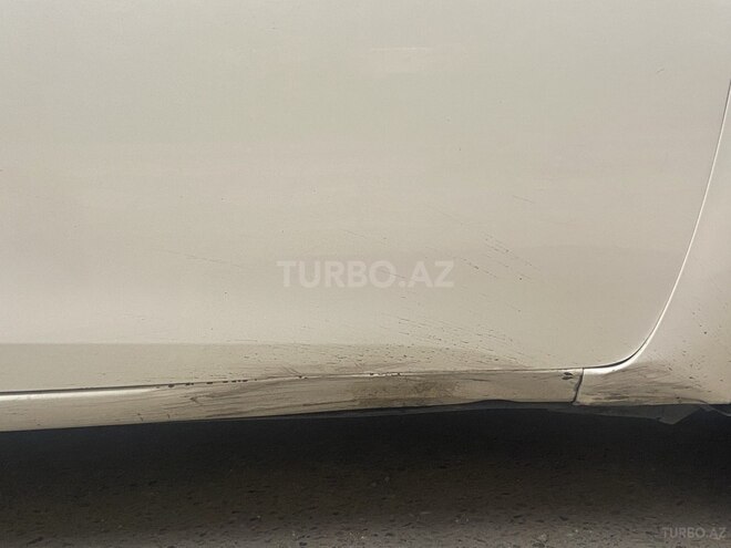Toyota Corolla 2013, 196,000 km - 1.6 l - Bakı