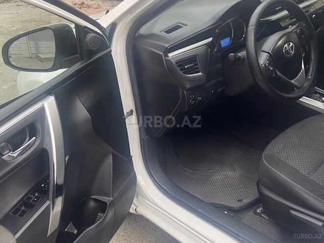 Toyota Corolla 2013, 196,000 km - 1.6 l - Bakı