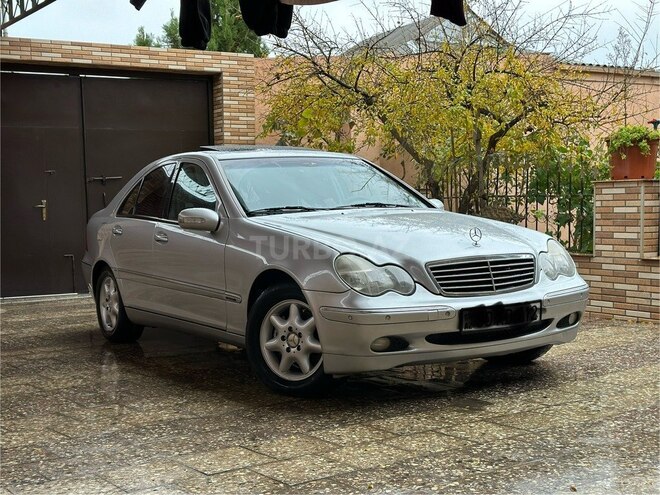 Mercedes C 200 2001, 266,000 km - 2.0 l - Bakı