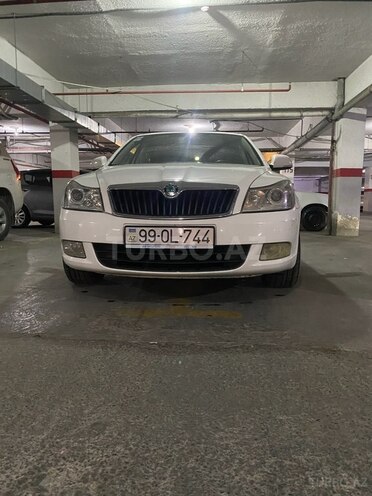 Skoda Octavia 2011, 216,500 km - 1.6 l - Bakı