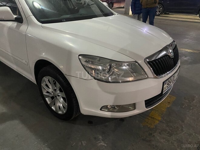 Skoda Octavia 2011, 216,500 km - 1.6 l - Bakı