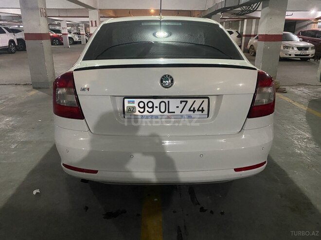 Skoda Octavia 2011, 216,500 km - 1.6 l - Bakı