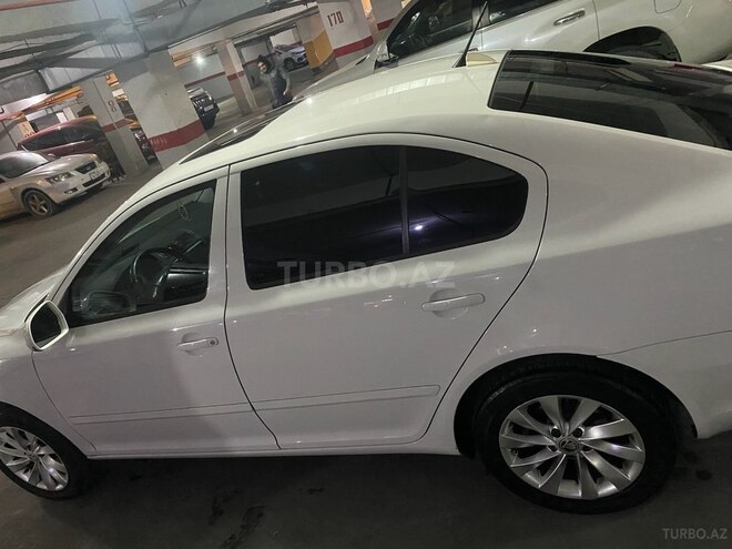 Skoda Octavia 2011, 216,500 km - 1.6 l - Bakı
