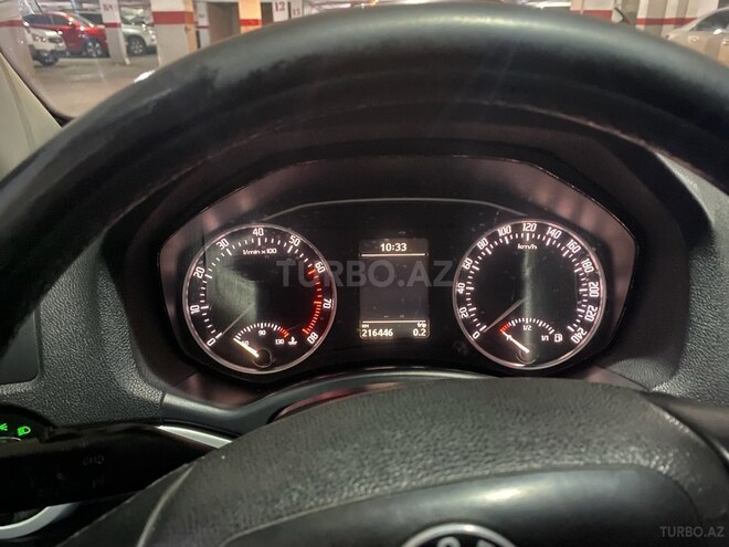 Skoda Octavia 2011, 216,500 km - 1.6 l - Bakı