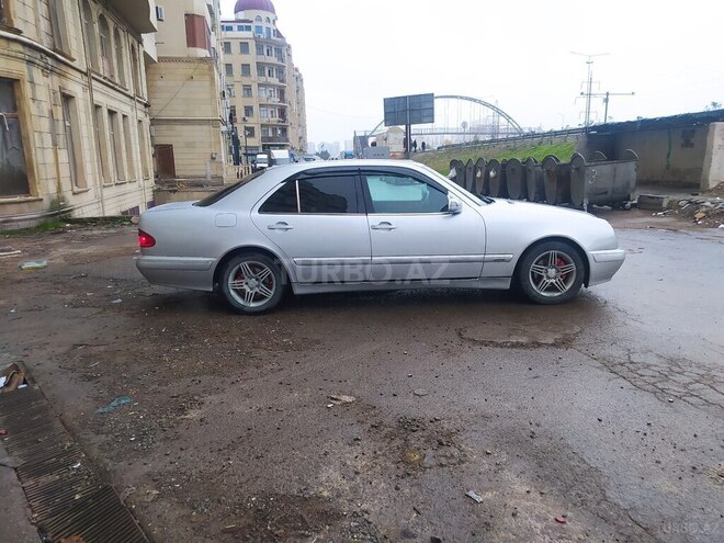 Mercedes E 200 2000, 456,782 km - 2.0 l - Bakı