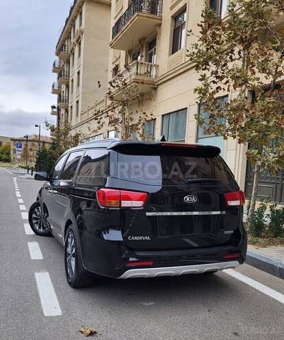 Kia Carnival 2015, 272,000 km - 2.2 l - Bakı