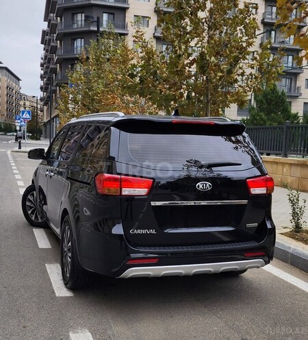 Kia Carnival 2015, 272,000 km - 2.2 l - Bakı