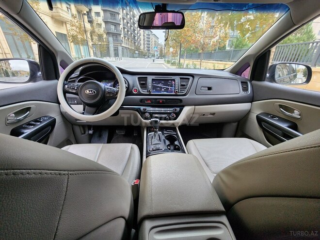 Kia Carnival 2015, 272,000 km - 2.2 l - Bakı