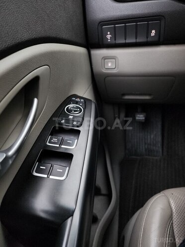 Kia Carnival 2015, 272,000 km - 2.2 l - Bakı