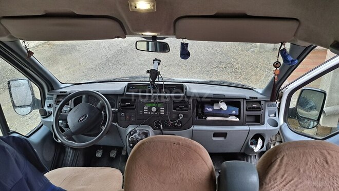 Ford Transit 2012, 390,000 km - 2.4 л - Quba