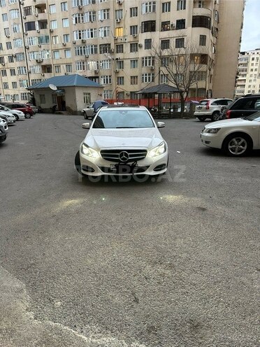 Mercedes E 220 d 2014, 222,500 km - 2.2 l - Bakı