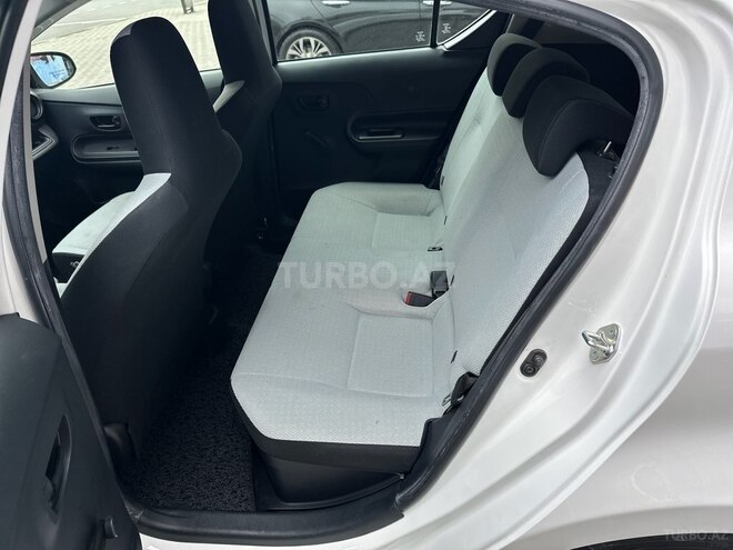 Toyota Aqua 2015, 37,500 km - 1.5 l - Bakı