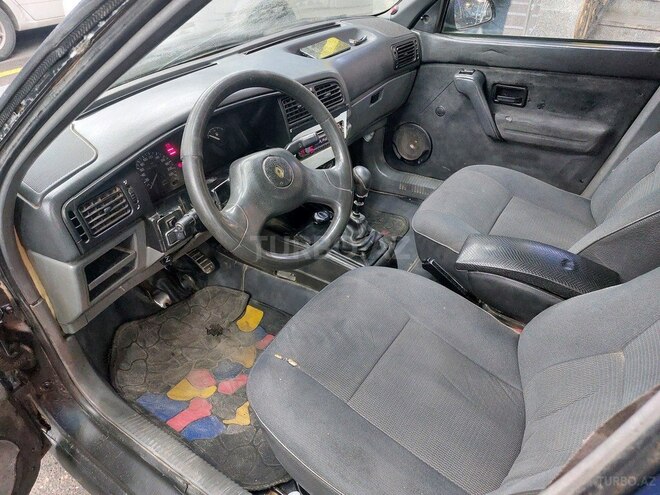 Renault 19 1996, 230,000 km - 1.4 l - Bakı