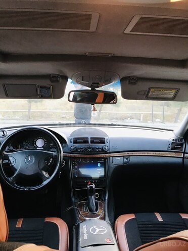 Mercedes E 220 d 2005, 267,000 km - 2.2 л - Bakı