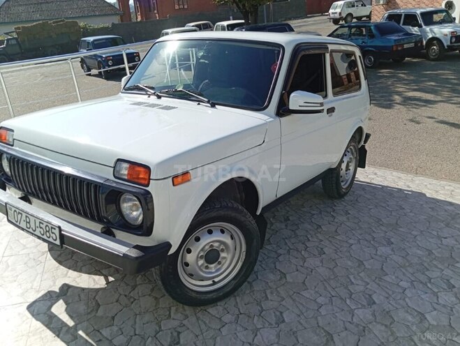 LADA (VAZ) Niva 2018, 116,000 km - 1.7 l - Astara