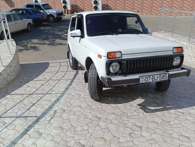 LADA (VAZ) Niva 2018, 116,000 km - 1.7 l - Astara