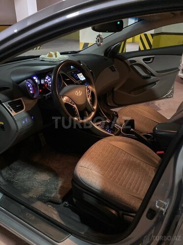 Hyundai Elantra 2015, 216 km - 1.8 л - Bakı
