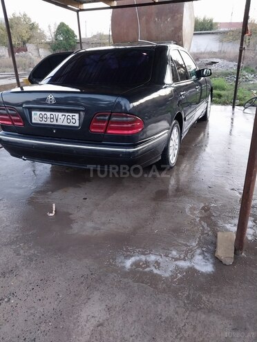 Mercedes E 220 d 2002, 685,000 km - 2.2 l - İmişli