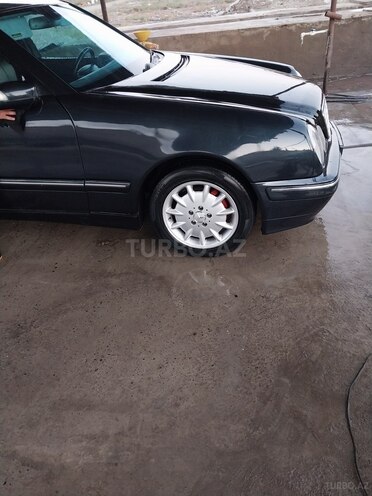 Mercedes E 220 d 2002, 685,000 km - 2.2 l - İmişli