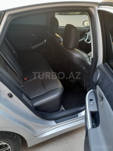 Toyota Prius-18