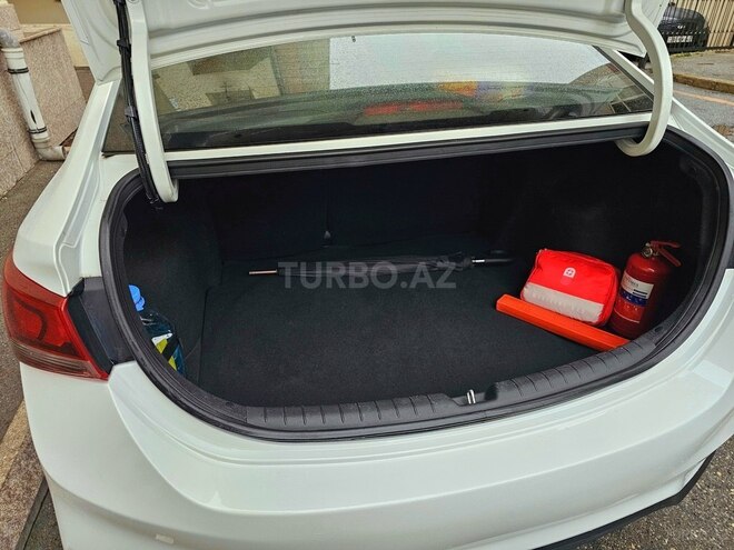Hyundai Accent 2019, 121,000 km - 1.6 l - Bakı